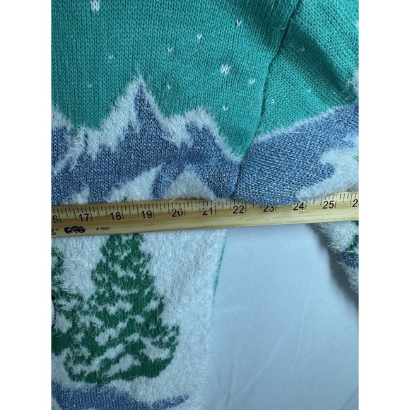 Peanuts Snoopy Ski Sweater Women's Large Green,red Holiday Christmas Pullover - Picture 7 of 7